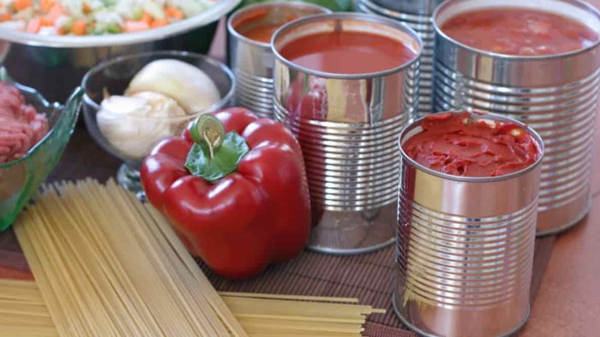 1 canned tomatoes substitute which is suitable for pizza and pasta